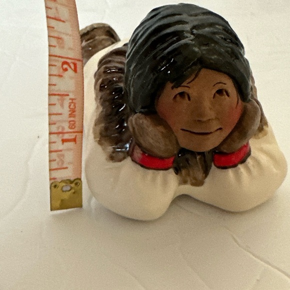 1972 C. Alan Johnson Alaskan "Emma" T 445 Figurine - Picture 8 of 9